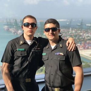 Meet your Posher, Cameron